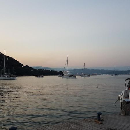 La Stanzetta Dei Rosa Apartment Porto Venere Bagian luar foto